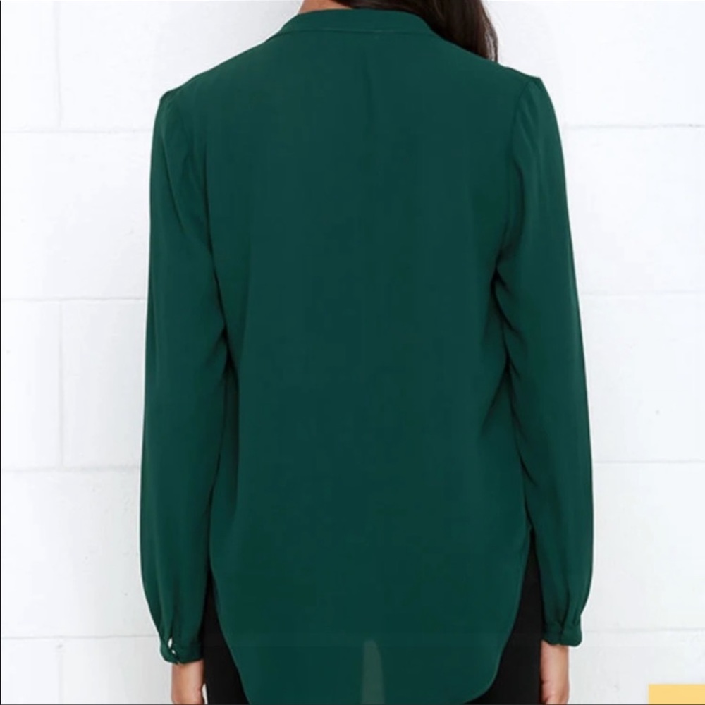 Lulu’s Green Top - Picture 3 of 4